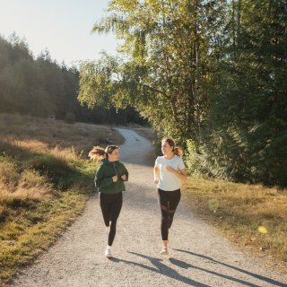 Two people in Tynehead Park Trail Running - Discover Surrey | Ian Harland
